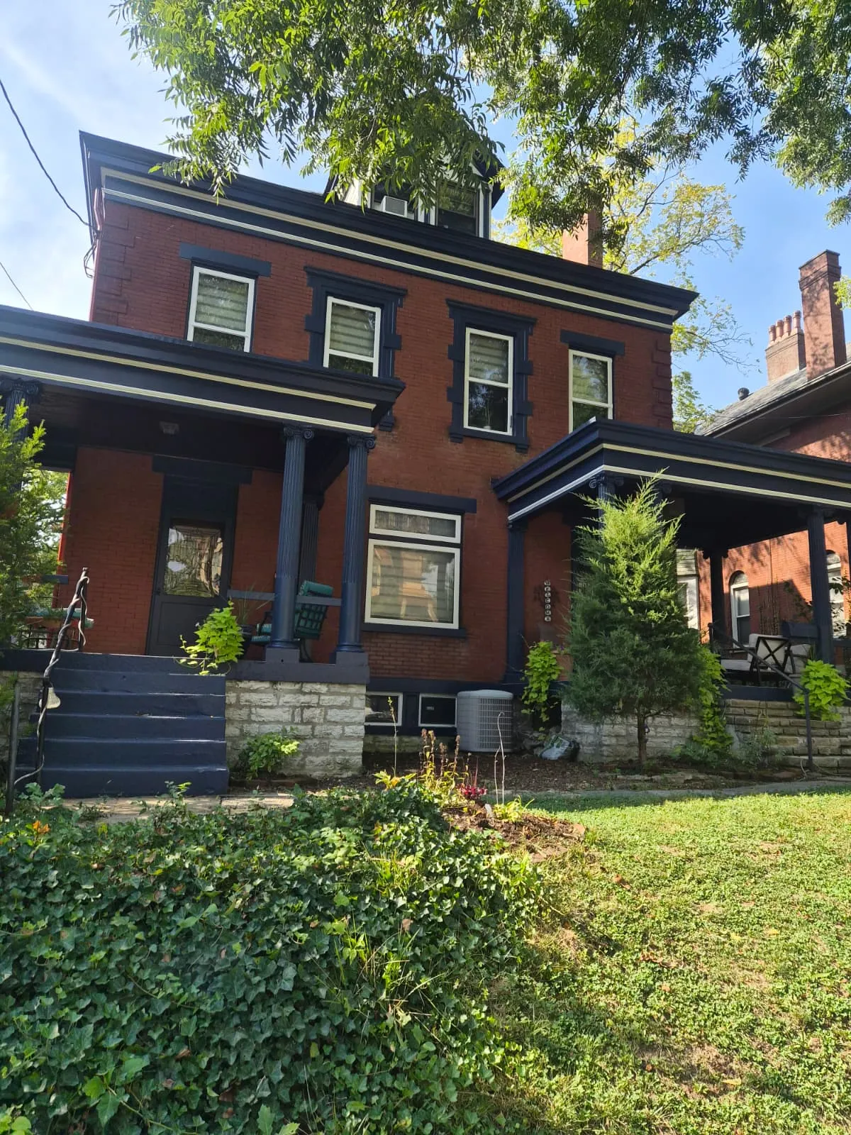 Exterior painting completed by Pronto Painting in Cincinnati